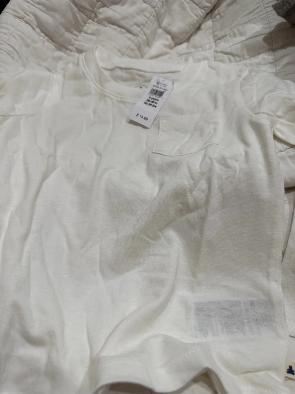 GAP Cream Short Sleeve Pocket Tee